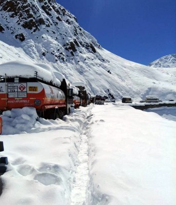 Tourists blamed for Corona spike in Lahaul Valley