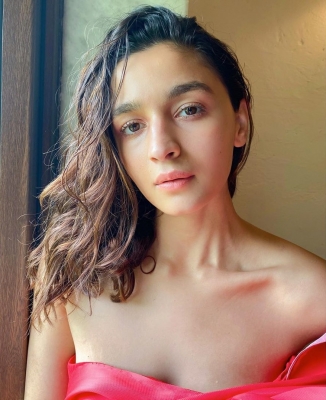 What Alia Bhatt does when she has 'too much energy and no one to talk to'