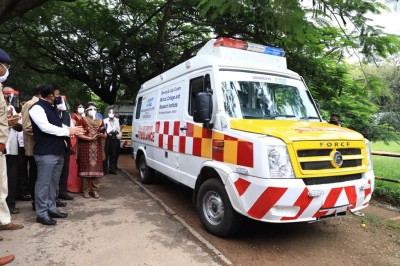 K'taka: '108 ambulance service failed to reach 50% patients within time'