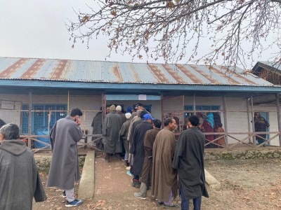 3rd phase of DDC polls registers 50.53% turnout in J&K (2nd Ld)