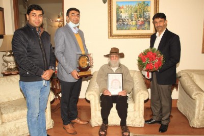 Col Gill, who served in three forces, felicitated
