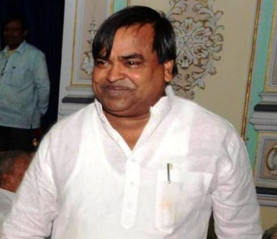 ED raids ex-Minister Prajapati's house, other premises in UP