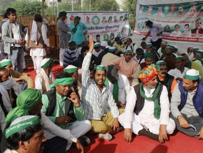 Farmers unanimously reject Centre's proposal, protest to continue