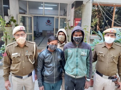 Gang targeting senior citizens at ATMs busted, two held