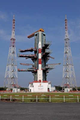 India puts into orbit its 42nd communication satellite (Roundup)