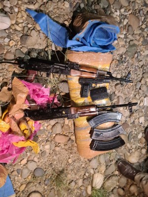 J&K SPO who had escaped with 2 AK-47 rifles nabbed