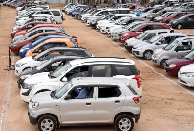 Nov YoY passenger vehicle sales rises, but car off-take down 2.77% (Roundup)