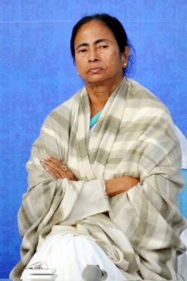 Now Mamata accuses Centre of bulldozing federal structure of nation