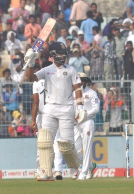 Rahane buckles down to play captain's knock, young Gill impressed
