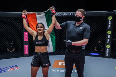 Ritu beats Torres to extend MMA record to 4-0