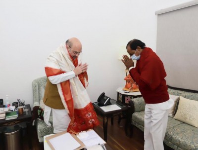Telangana CM meets Amit Shah in Delhi