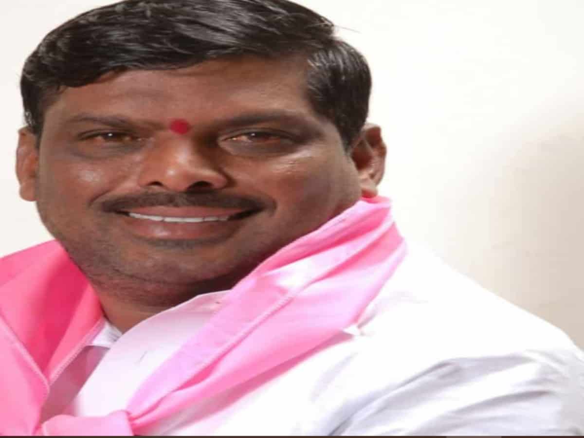 TRS MLA Mahipal Reddy booked for allegedly threatening journalist