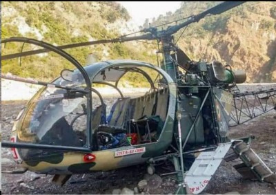 2 pilots injured as Army chopper crash-lands