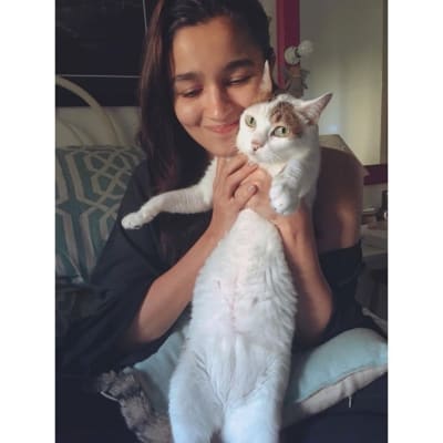 Alia Bhatt mourns the loss of pet cat Sheeba