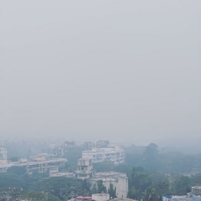 As smog covers Mumbai, B-Towners complain