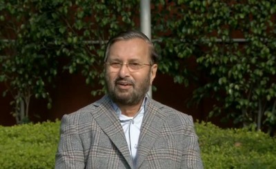Don't crowd vaccination rooms, offer inoculated person flower: Javadekar