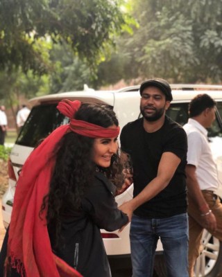 Katrina wishes Ali Abbas Zafar on his b'day with their candid shots