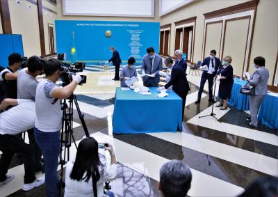 Kazakh ruling party grabs over 70% of vote: Exit poll