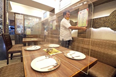 K'taka shops, restaurants with more than 10 staff can operate 24/7