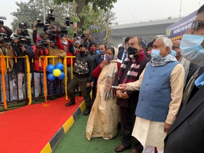 Nitish inaugurates six-laned Digha road