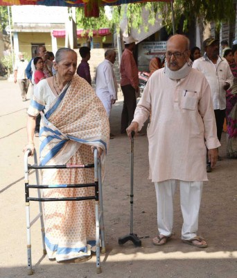 'Senior citizens feel economic issues major concern for India'
