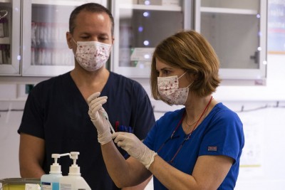 Seven in 10 Greeks willing to get vaccinated against Covid