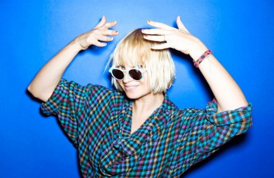 Sia finds parenting 'painful and rewarding'