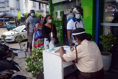 Sri Lankan Health Minister tests coronavirus positive