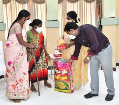 Telangana Governor hosts lunch for distressed woman