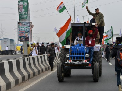 Tension at Singhu over tractor rally route
