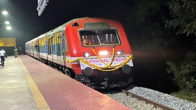 Tepid response to Bengaluru city-airport train maiden service