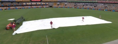 Thunderstorms expected on final day at the Gabba