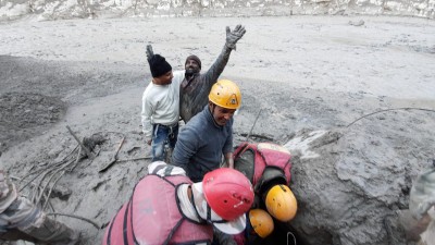 Uttarakhand flood: Seven Navy diving teams, IAF on standby