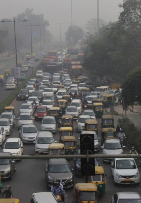 About 60,000 vehicles passed through Delhi before farm stir, traffic now halved