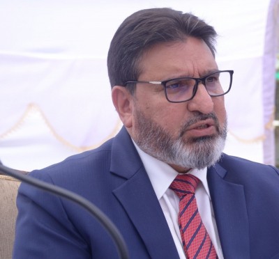Altaf Bukhari takes exception to Mehbooba Mufti's statement