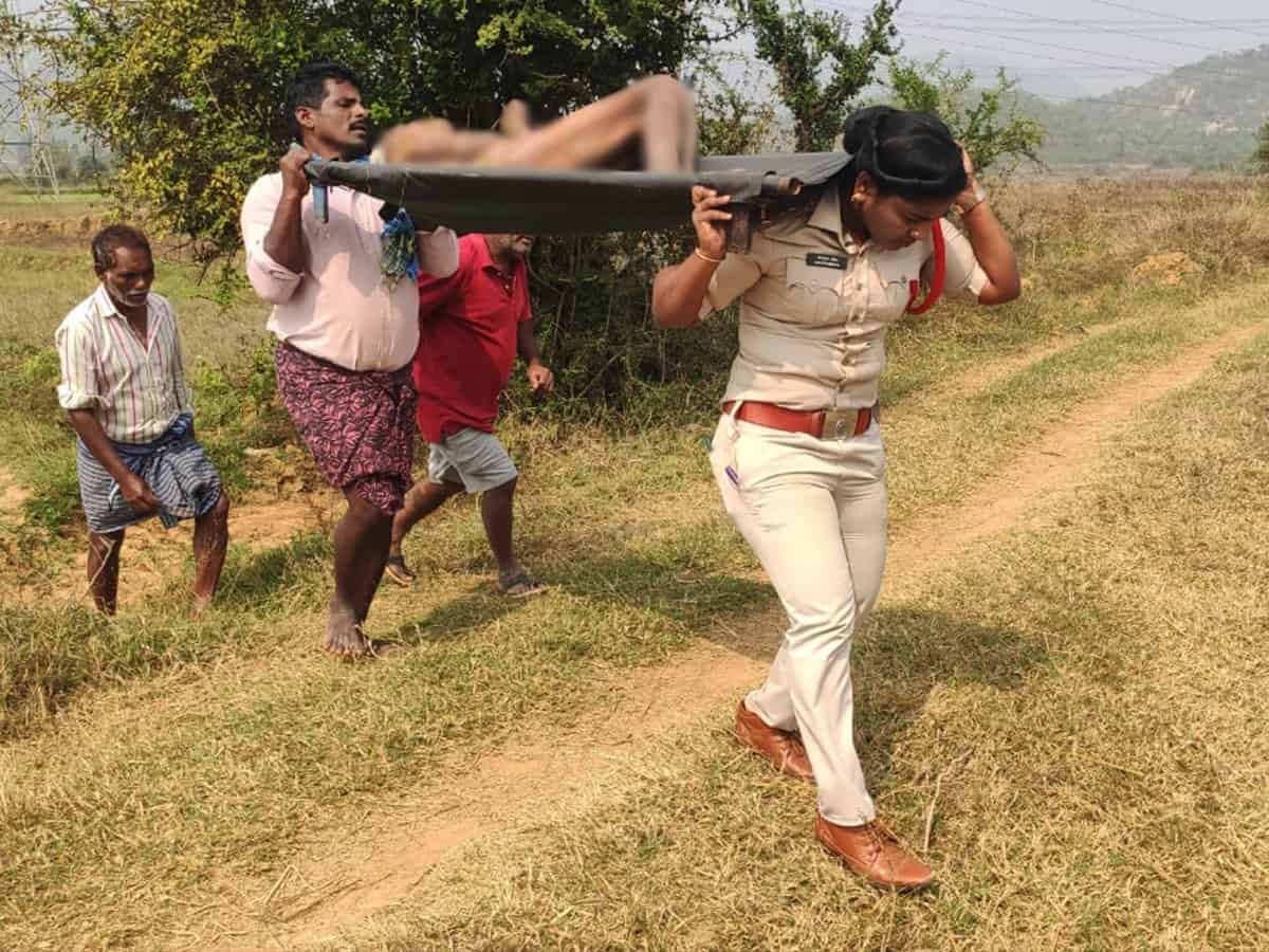 Andhra woman officer carries corpse after villagers refuse