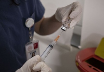 Chile says 454,155 people vaccinated against Covid
