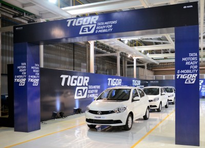 Delhi govt to switch its fleet of cars to EVs in 6 months