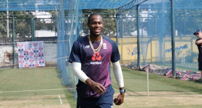 England fast bowler Archer out of 2nd Test with elbow niggle