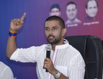 Huge blow to LJP as over 200 leaders switch to JD-U
