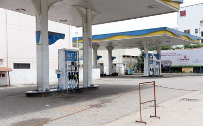 In a first, non-premium petrol breaches Rs 100-mark in Raj
