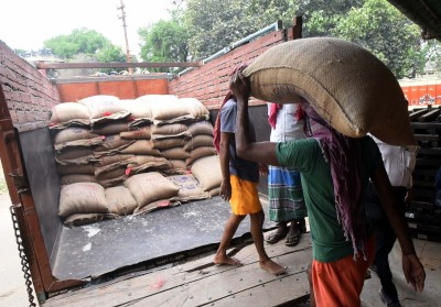 India to harvest record 303.34 mn tonnes foodgrain: Estimate