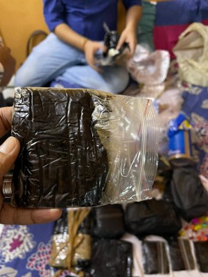 Mumbai police seize charas worth Rs 1.02 Cr, 2 nabbed