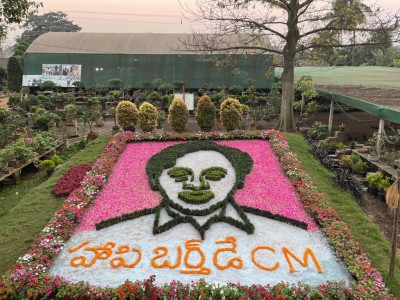 One crore saplings' plantation held to mark KCR's birthday