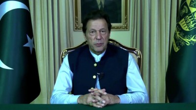 Pak supports resolving regional issues through dialogue: Imran