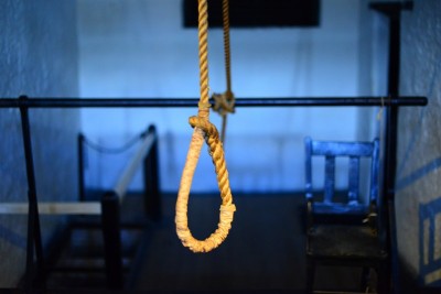 Parents fail to clear fee dues, Hyderabad student hangs self