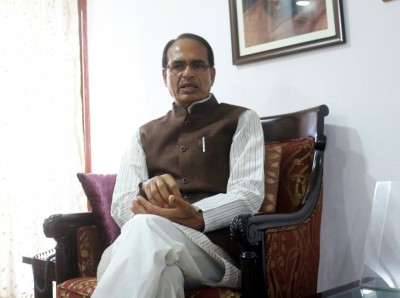 Shivraj finds mosquitoes at Sidhi circuit house, official suspended