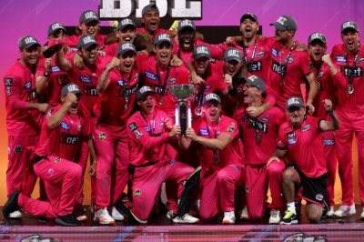 Sixers beat Scorchers to win 3rd Big Bash League title