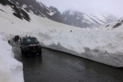 Srinagar-Leh road reopened after 58 days