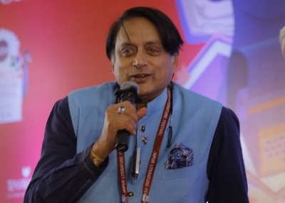 'Talk to Tharoor' for Cong manifesto preparation